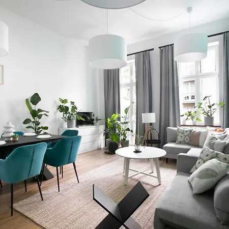 Beautiful For 8 People In Cracow's Heart Krakov