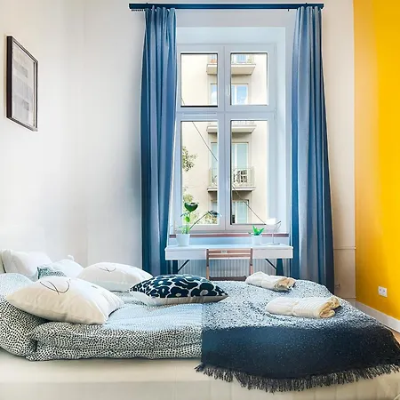 Beautiful For 8 People In Cracow's Heart Krakov
