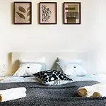 شقة Beautiful For 8 People In Cracow's Heart كراكوفيا