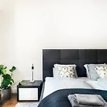 Beautiful For 8 People In Cracow's Heart Apartamento Cracovia