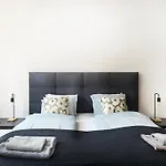 Beautiful For 8 People In Cracow's Heart Apartamento