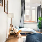 Beautiful For 8 People In Cracow's Heart Apartamento