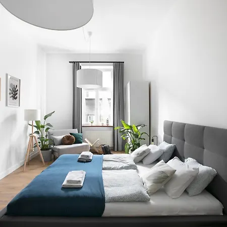 Beautiful For 8 People In Cracow's Heart アパート *