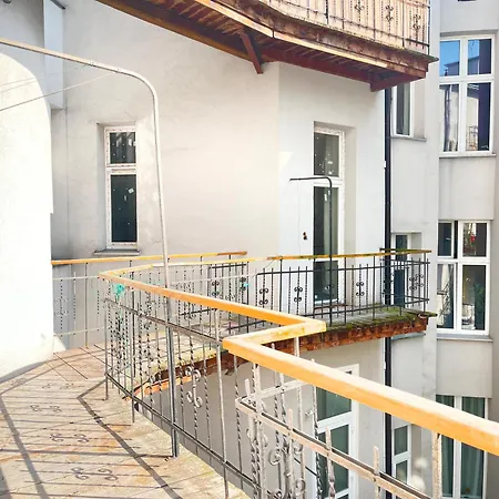 Beautiful For 8 People In Cracow's Heart アパート *